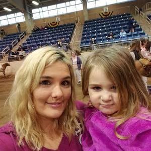 Meet your Posher, Amber